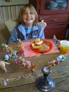 Tills with Littlest Pet Shops at Lunch