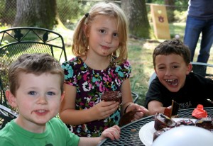 Disappointed we didn't get Cousin Luci in there, but here are Tiller and R. with Baby Dash. He's not really a baby anymore. 
